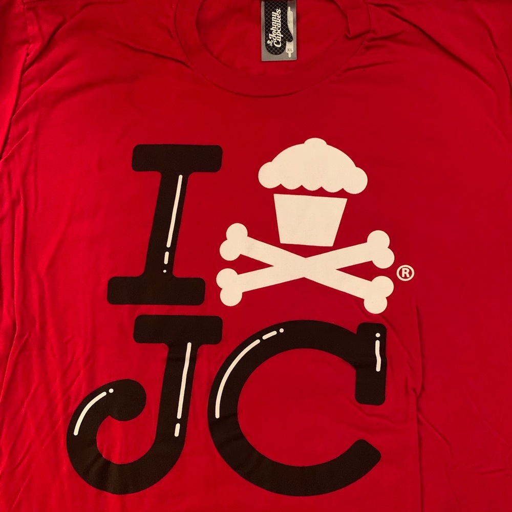 Vintage XL Johnny Cupcakes tee